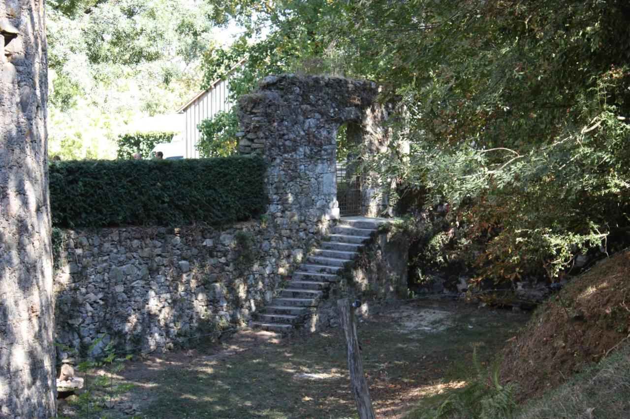 Bed and Breakfast Bocage Belle Histoire Moutiers-Sous-Chantemerle Exterior foto